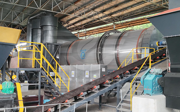 白酒糟烘干現(xiàn)場(chǎng) 白酒糟烘干現(xiàn)場(chǎng)