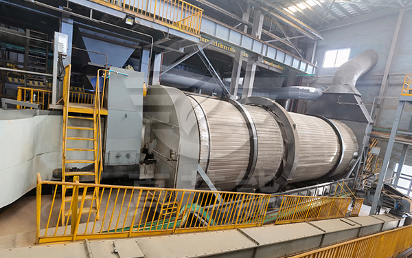 藥渣烘干機(jī)現(xiàn)場運(yùn)行 藥渣烘干機(jī)現(xiàn)場運(yùn)行